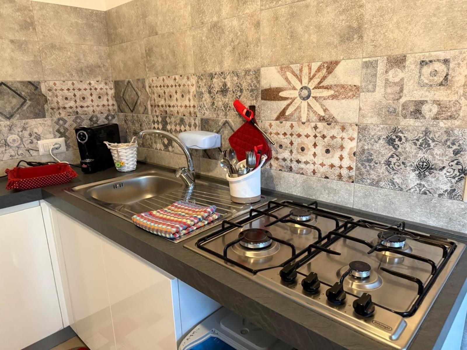 Il Giardino Fiorito Casa Vacanze Alghero Zewnętrze zdjęcie